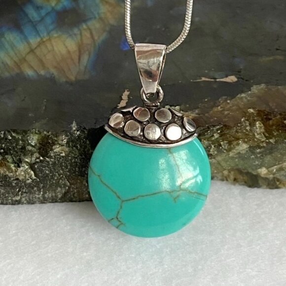 Sterling Silver 925 Round Faux Turquoise Bali Style Pendant Necklace 17" Chain - Picture 12 of 16